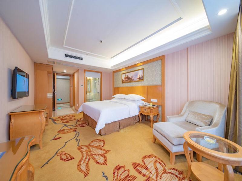 Vienna Hotel Guangzhou Baiyun Dongping Middle Road Exterior foto